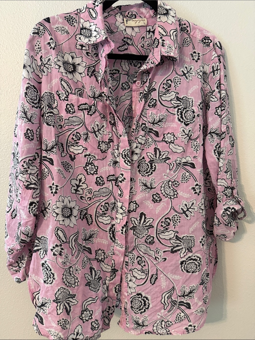 Lightweight Pink Floral Button-Up Shirt by Magazine